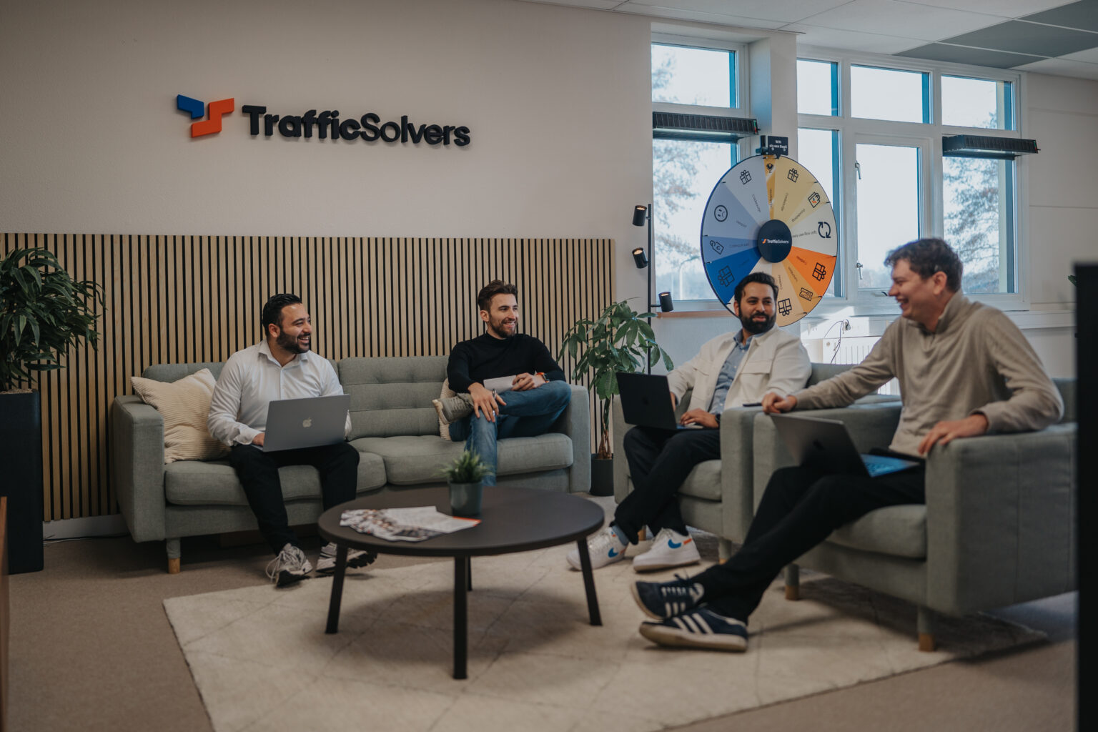 Klantgesprek Stefan en Fawad op kantoor – Traffic Solvers